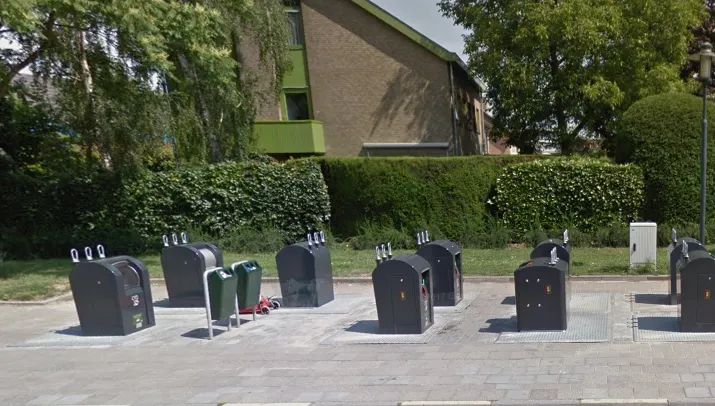 containers 715x406