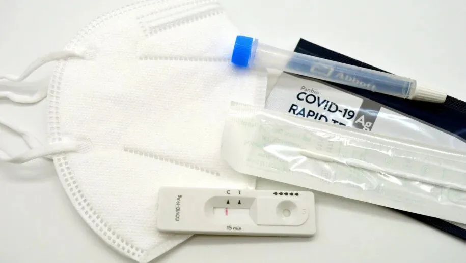 corona test frauke riether via pixabay 915x518 1