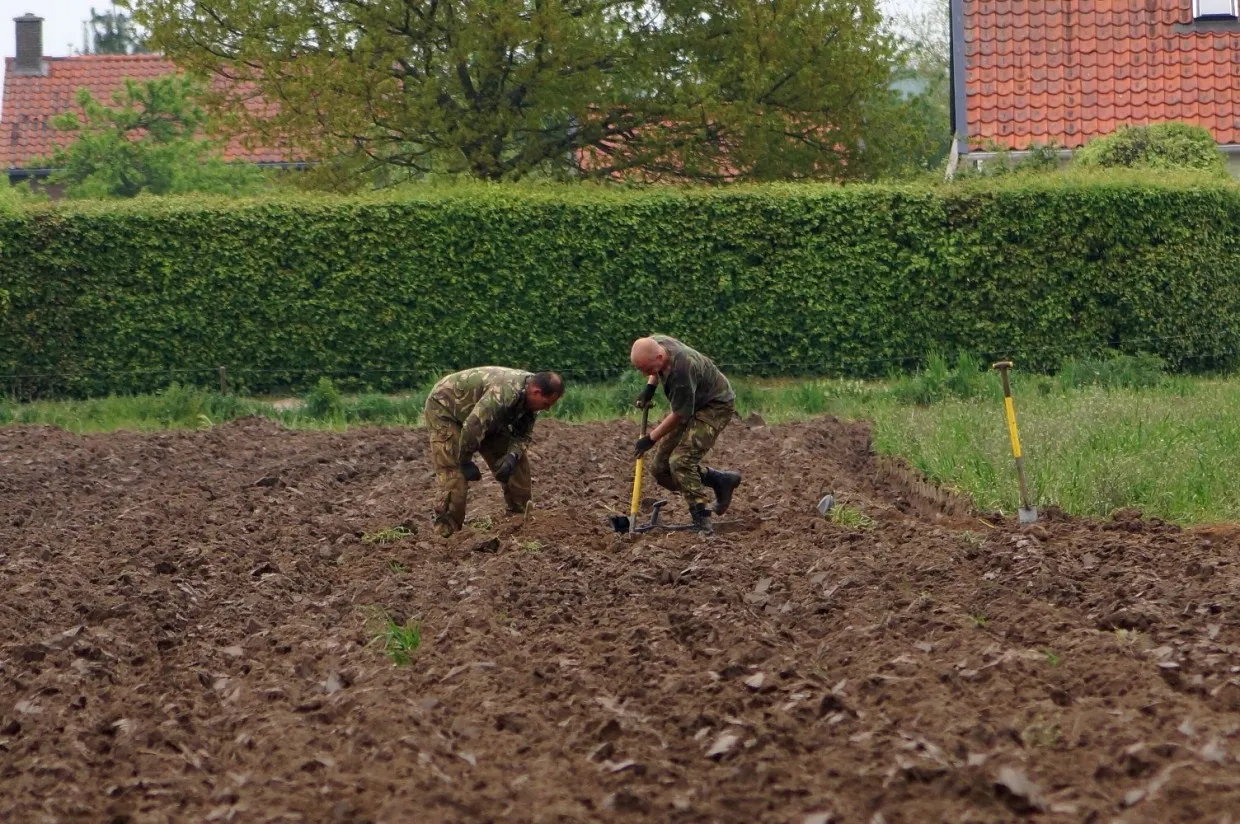 cs7tsxlnilv6xolx4a25zh2z0 dsc07383