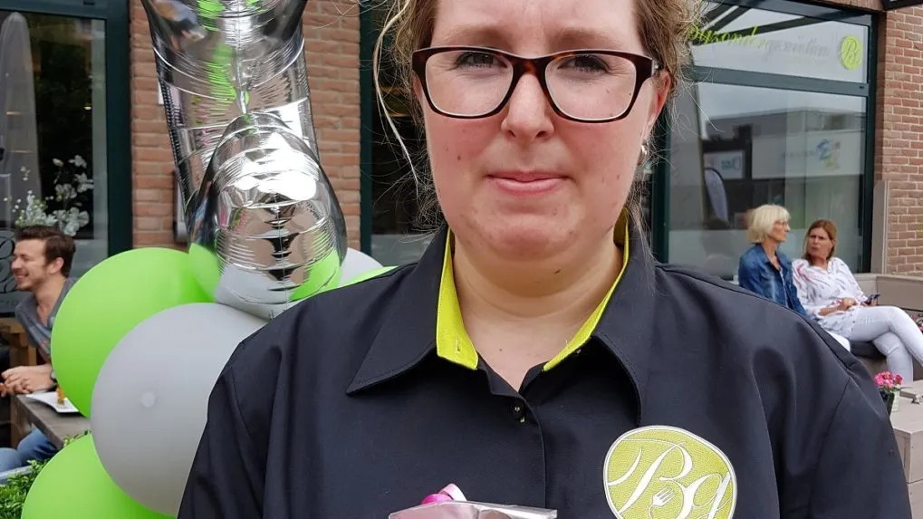 debbie 0 1020x685 e1565248908428