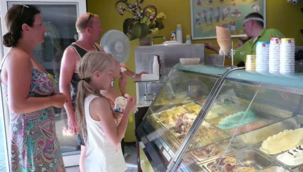 dl2feti3e6a74pegvgfzew2b8 violnto