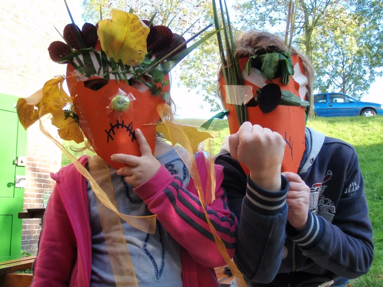 e81m29ryeasl0uenomd5utos1 fotodijkmagazijn2014 10 29halloweenmaskers