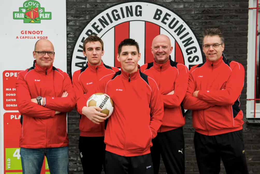 eerste lustrum voetbal van vv beuningse boys