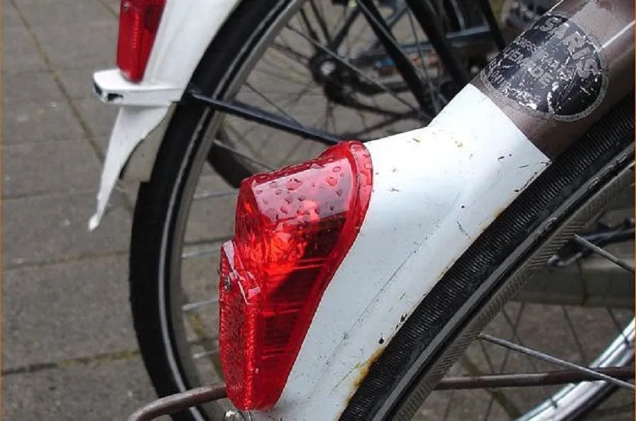 fietsverlichting handige harry wikimedia 615x408