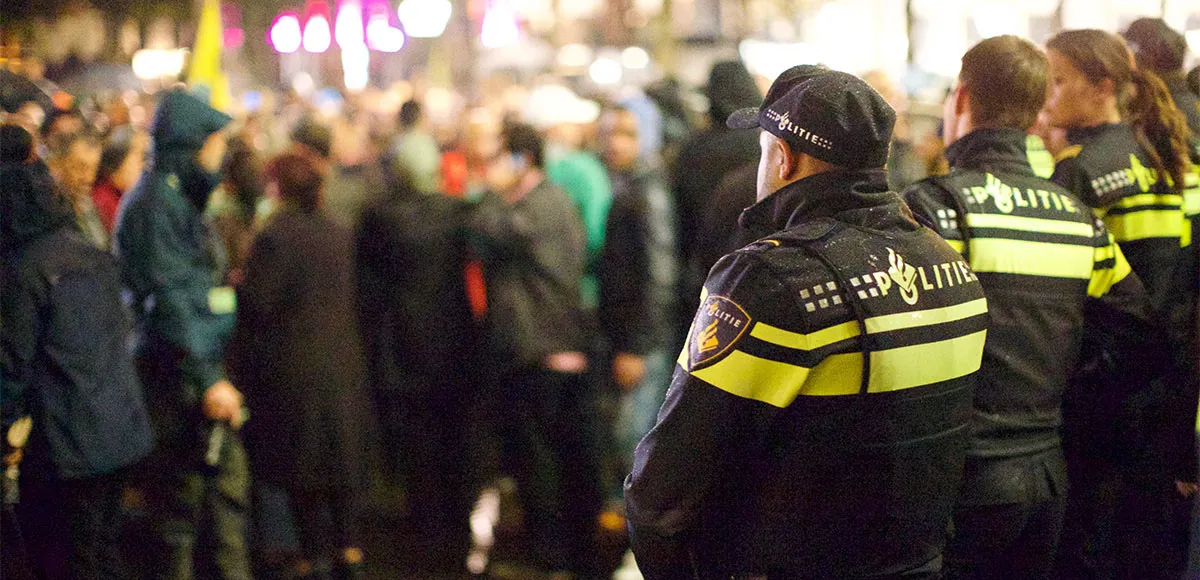 foto politie tbv geweldonderinvloed groep 1200