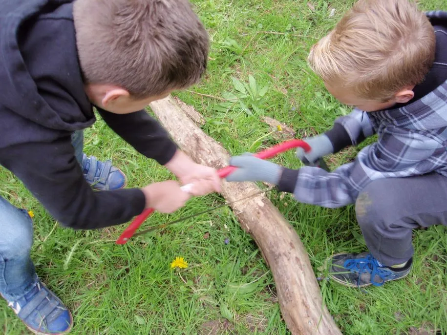 fotodijkmagazijn2019 02 13knotsenknutselen