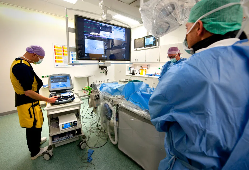 hn7kfmcwp7t0t5zfkckdrl6j0 icd cwz r martens1