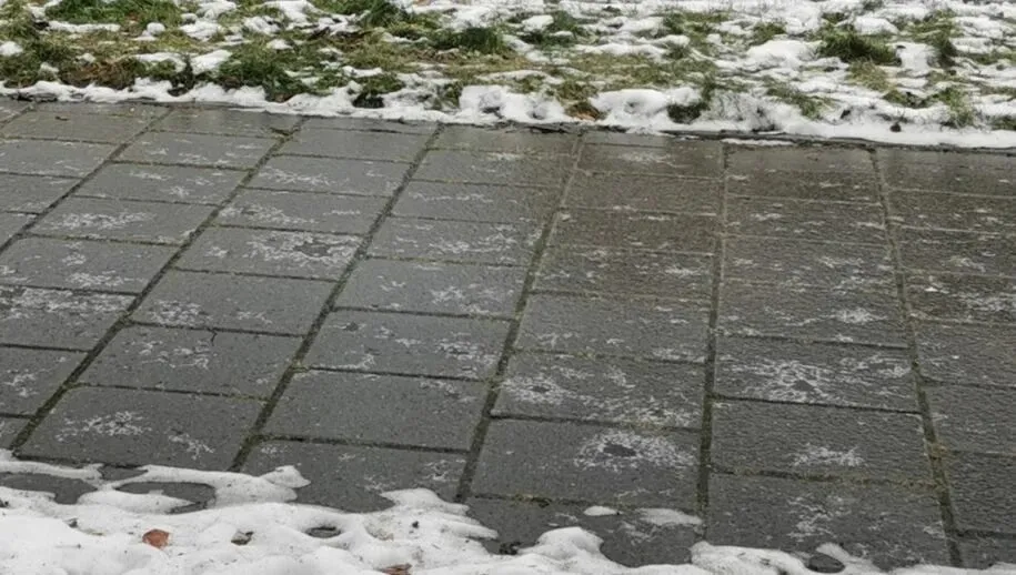 ijzel glad stoep 915x518 1