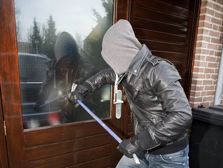 inbreker koevoet deur