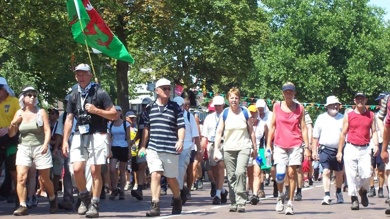 intocht vierdaagse 2006 dag 1 e1429743861639