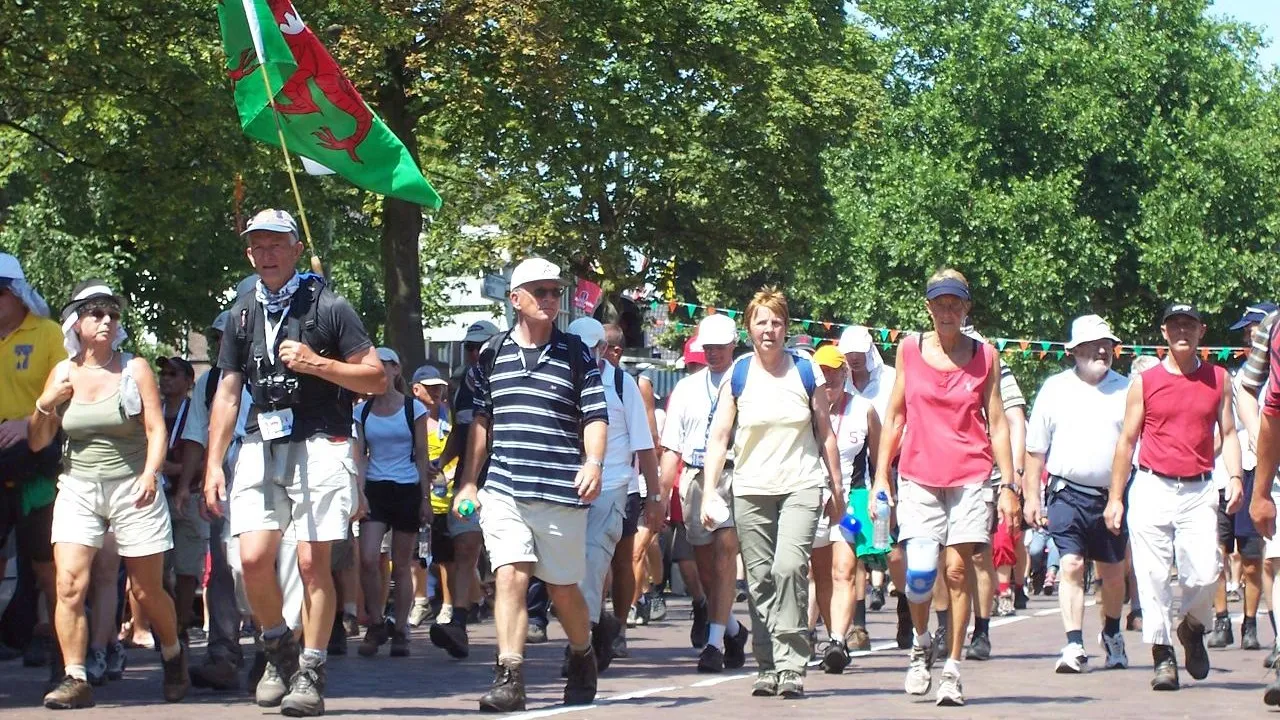 intocht vierdaagse 2006 dag 1 e1429743861639