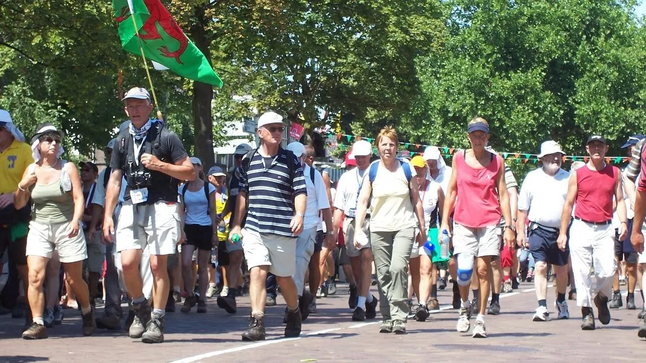 intocht vierdaagse 2006 dag 1 e1431129458531