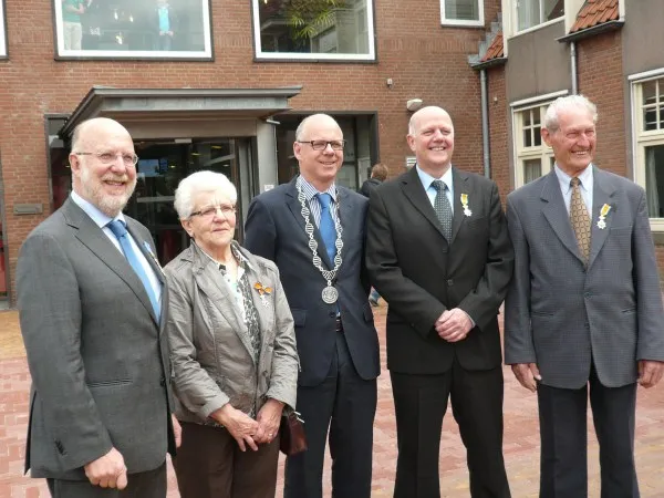 l2299jctre4f9u20d09yeldya 137120