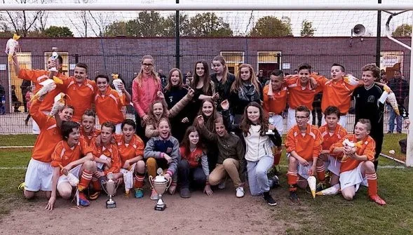 lcps6y8c0l8kkx0imw3qfmg2j schoolvoetbal snap