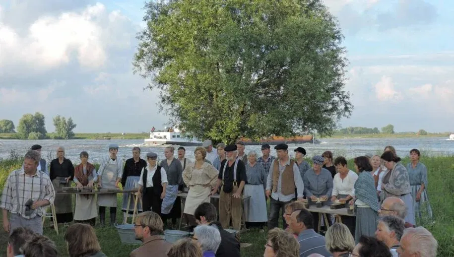 lijstje 6 1024x768 1 915x518 1