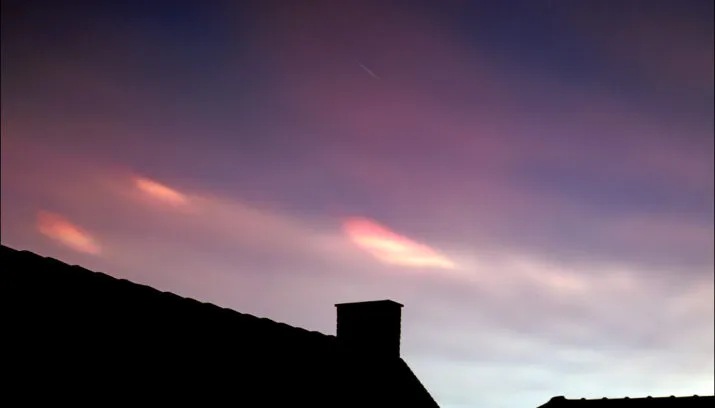 parelmoerwolken 2feb2016 019 sml cc by sa 40 marcoaliaslama 715x408