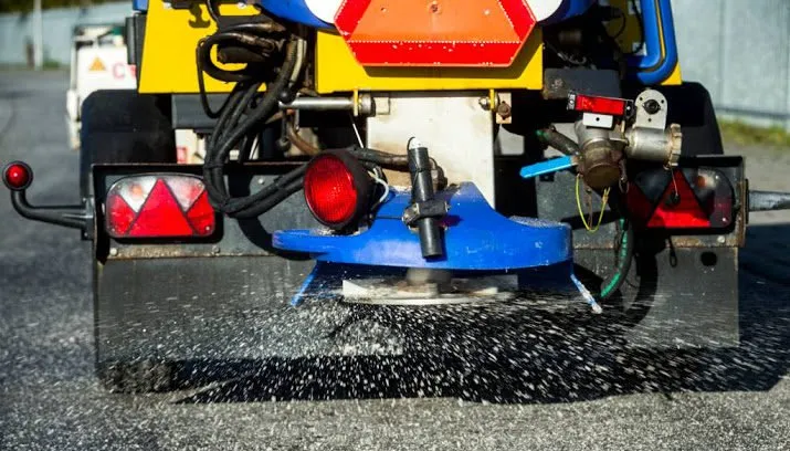 rijkswaterstaat test strooiwagens nu al 715x408