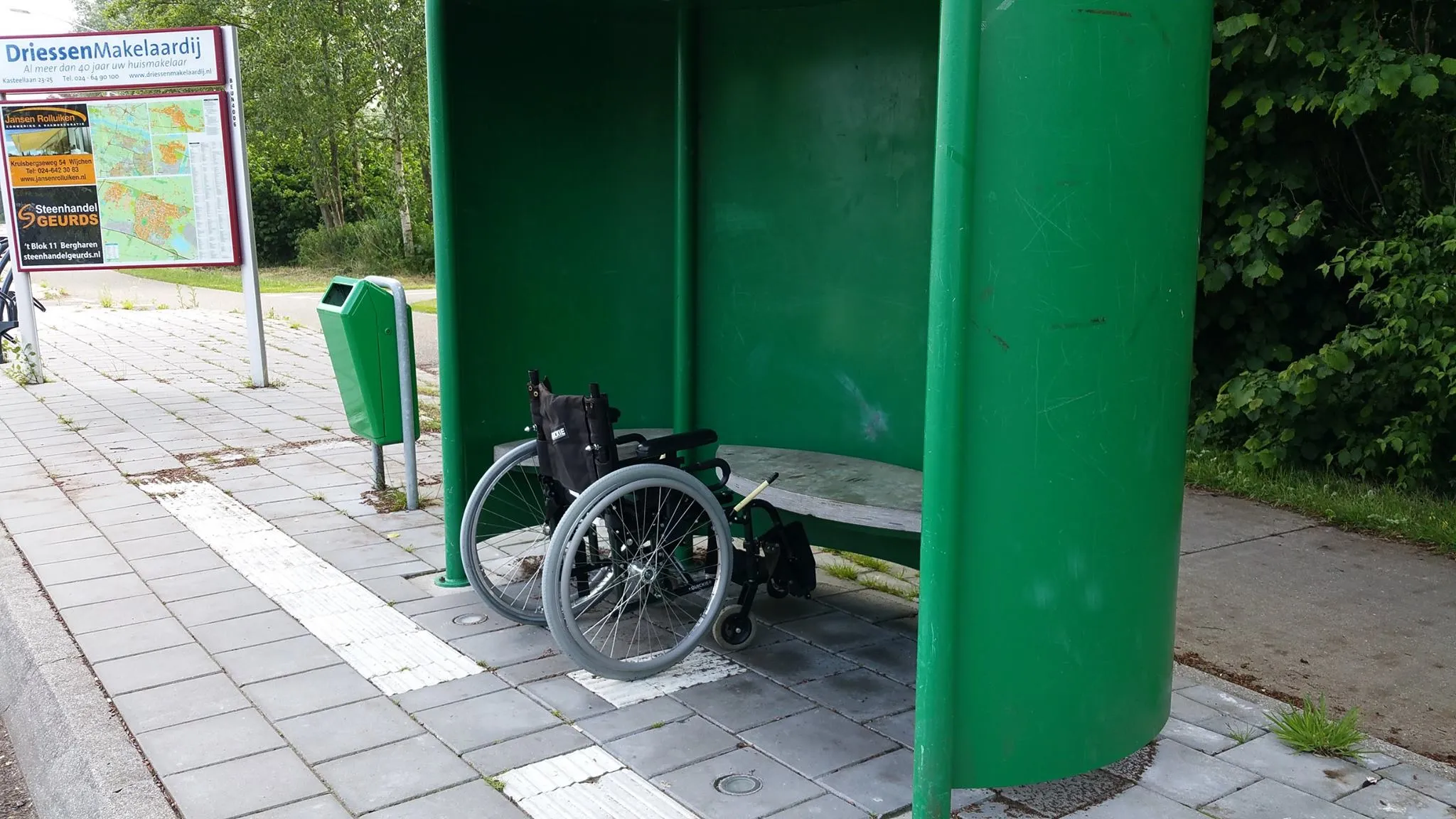 rolstoelbushaltehommelstraat