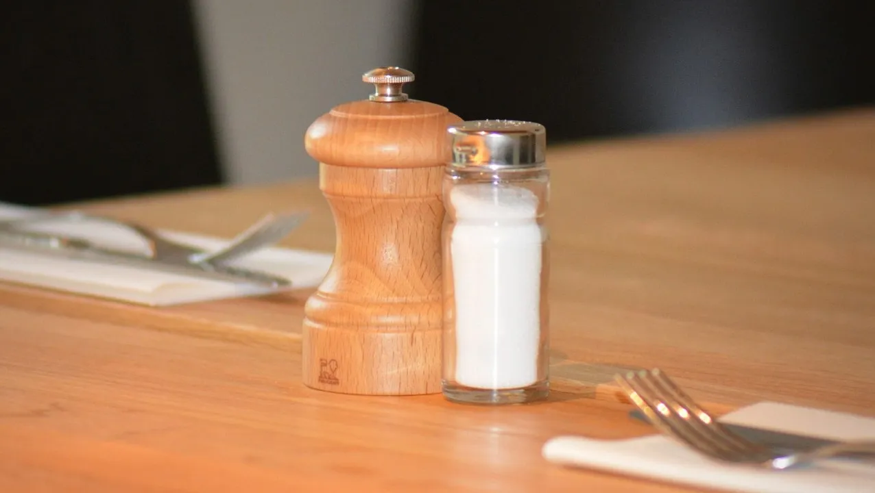 salt shaker 484965 1280 e1439243106453