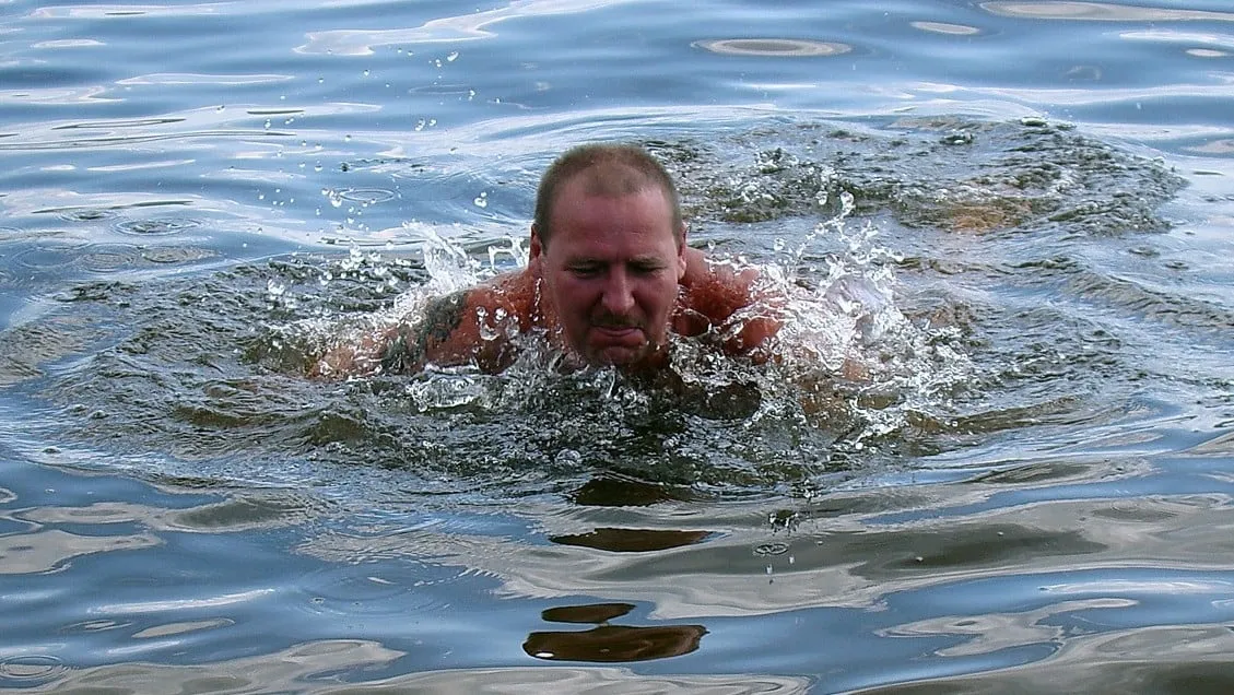 swimmer 251031 1280 e1436268803350