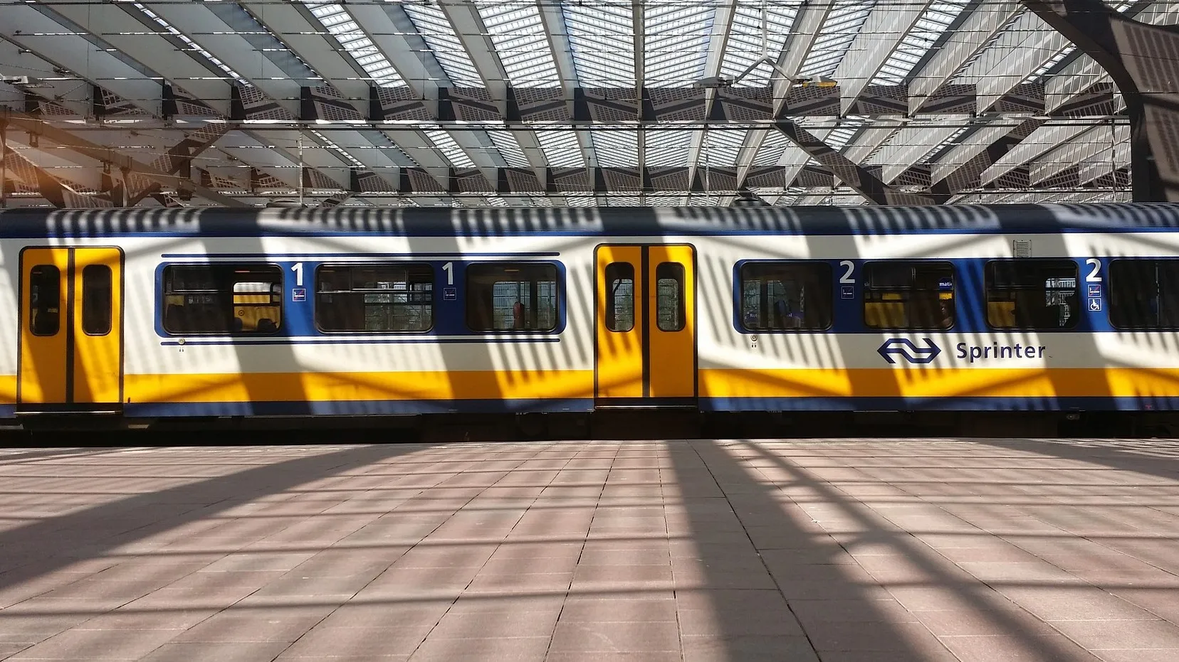 train 962717 1920 e1450616525122