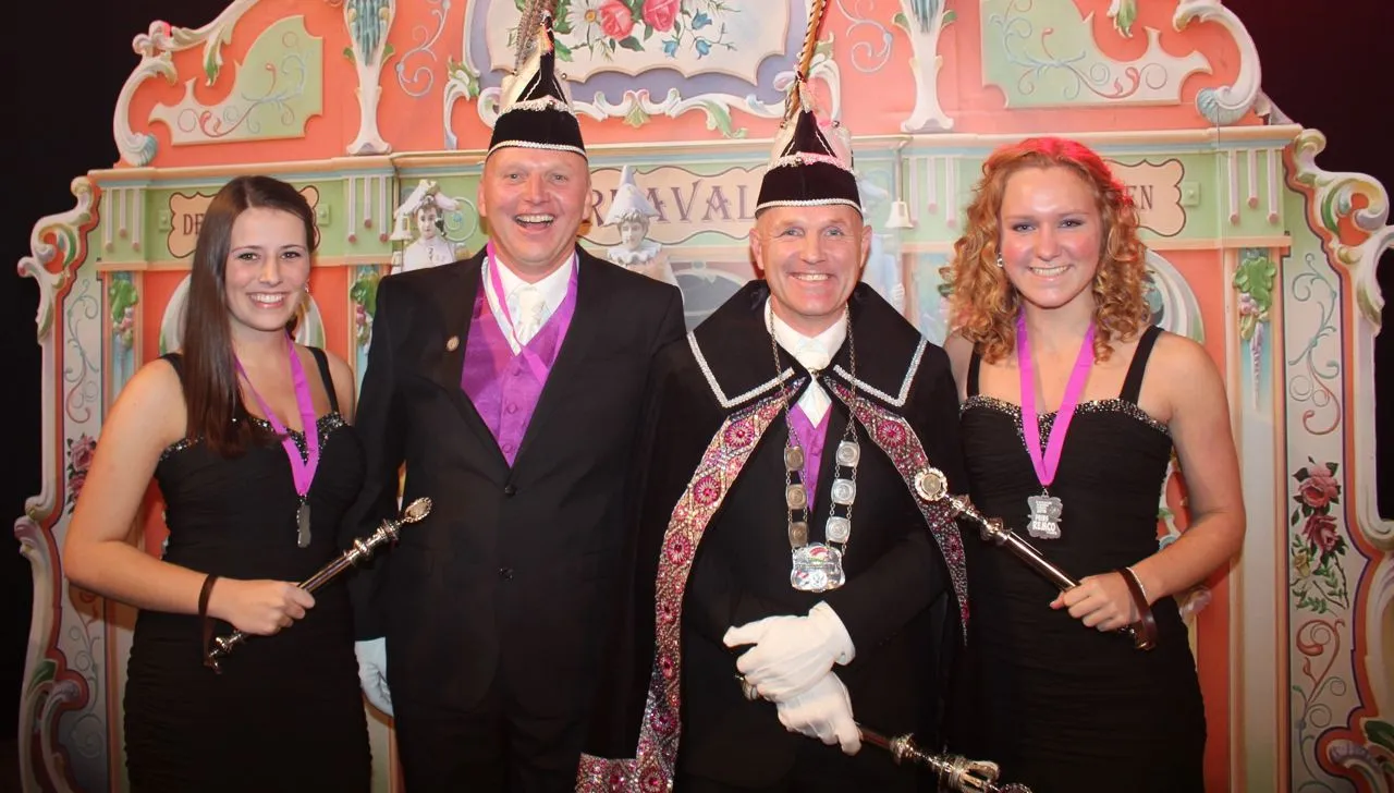 twp6pajq60l308q34utwjr2h5 afbeelding cv plekkers