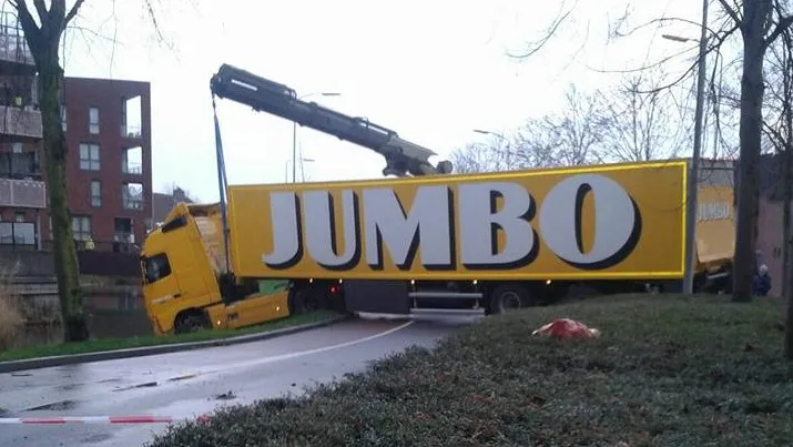 vrachtauto jumbo leigraaf e1450375364964