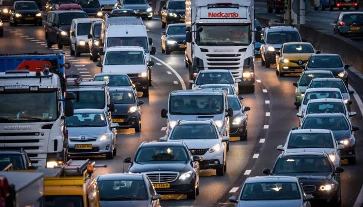 vuurwerktoeristen veroorzaken file 715x408