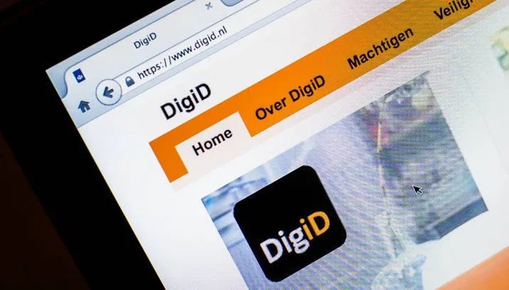 waarschuwing voor valse mails mijnoverheid 715x408