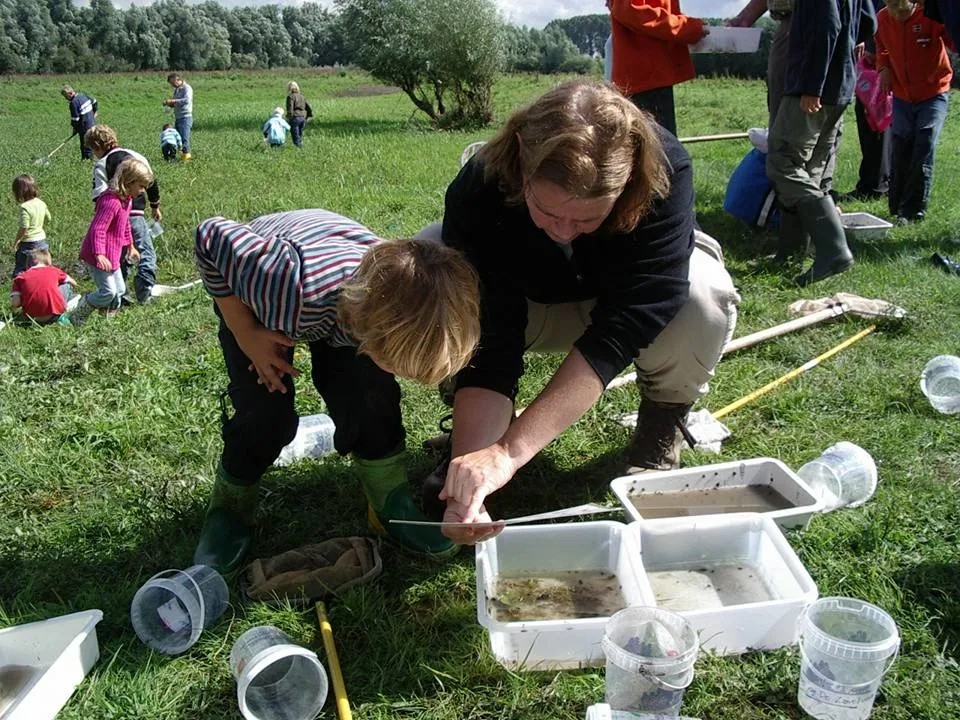waterbeestjes vangen dijkmagazijn