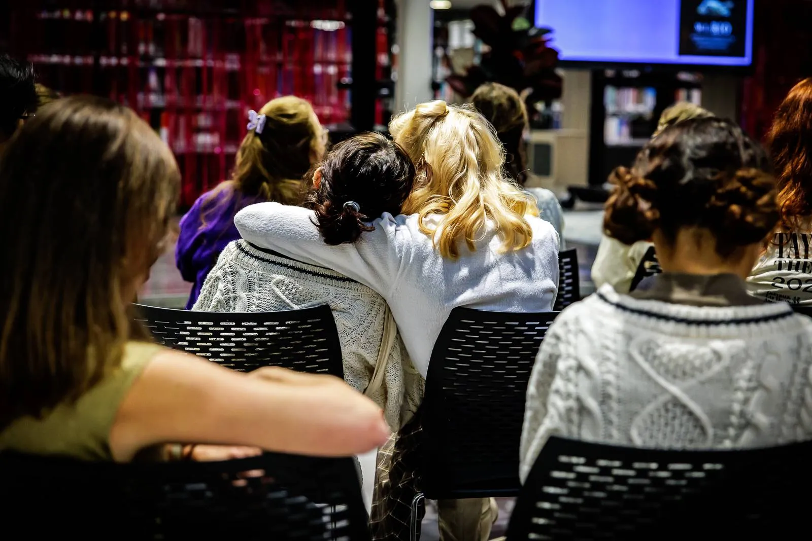 8ah76Gih2k5rOijp0VeQkaexKIT0OcNTSy7me5ol