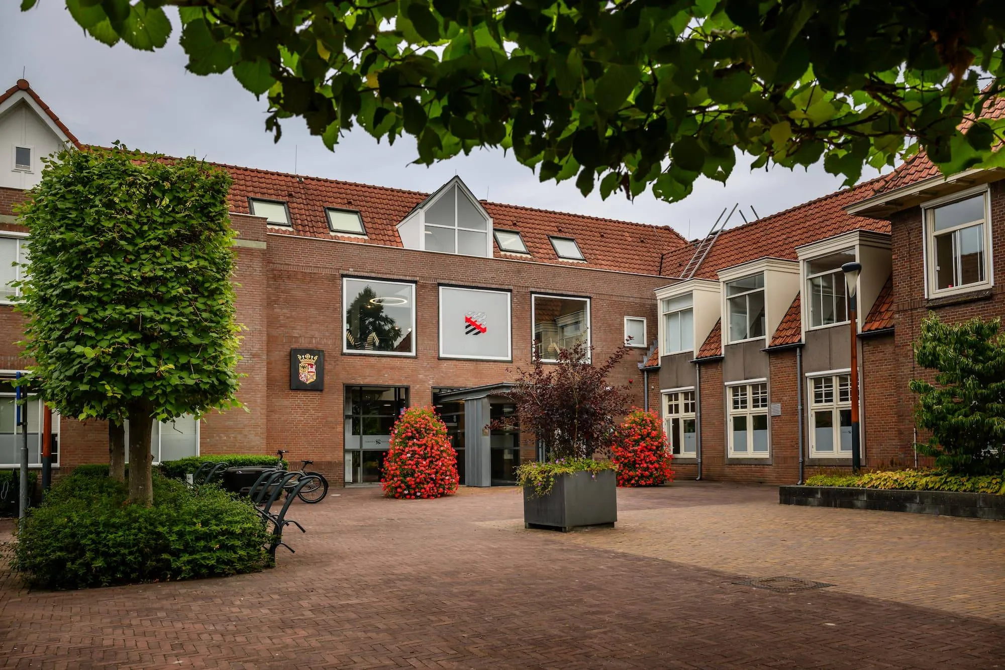 gemeentehuis_beuningen_1