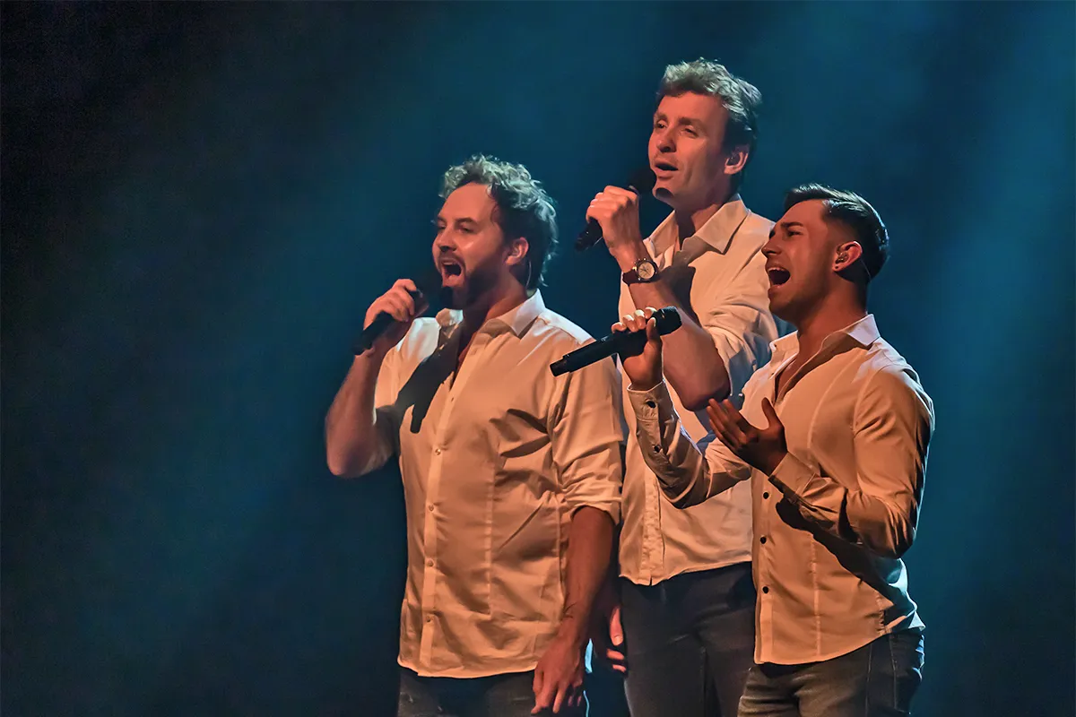 32 beegees 210 2