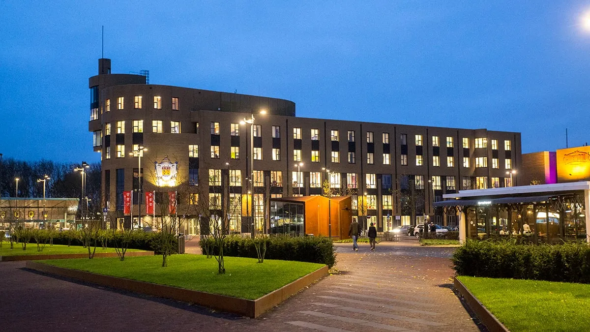 5i5a6859 wim meijer fotografie stationsplein avond