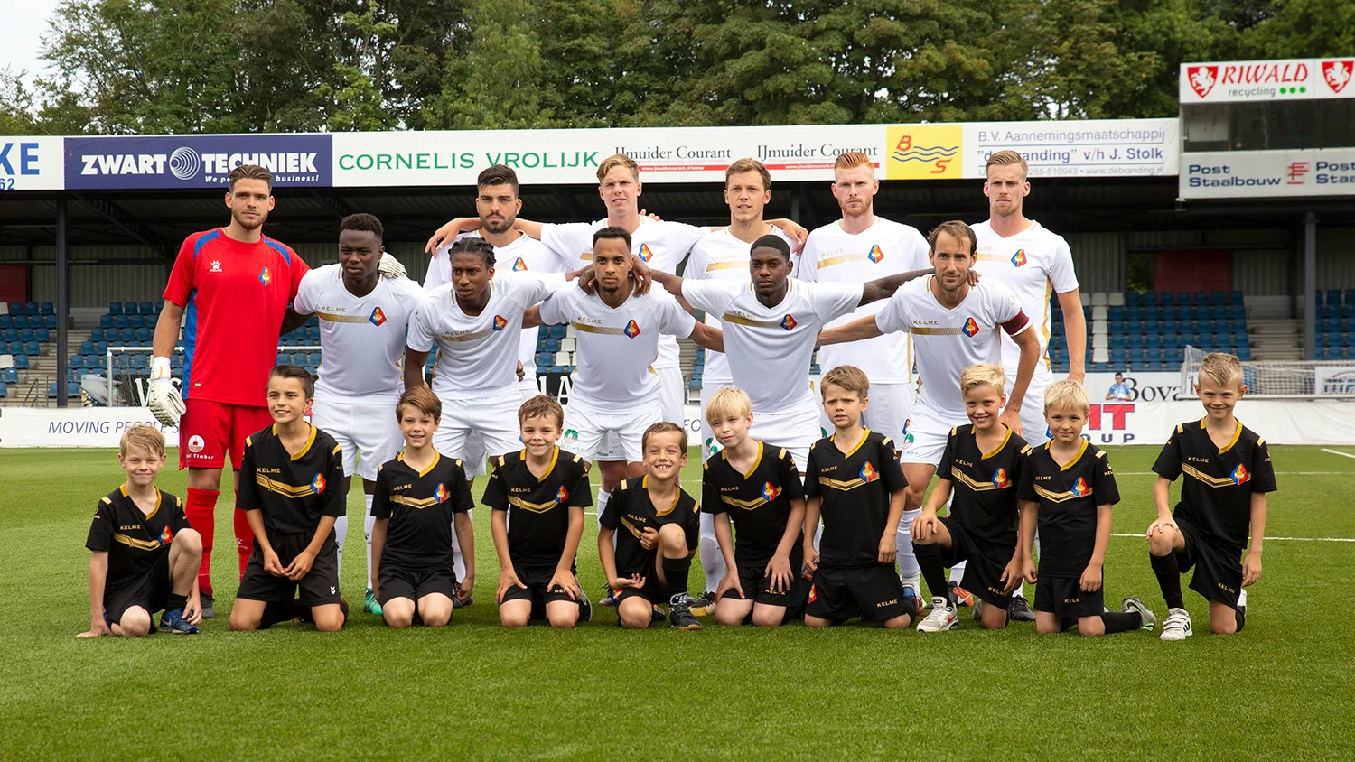 5i5a7923 elftalfoto small