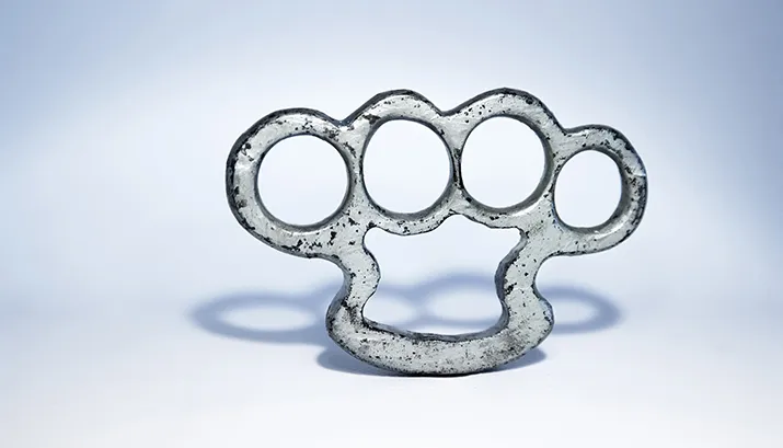 brass knuckles 1258994 1920 banner