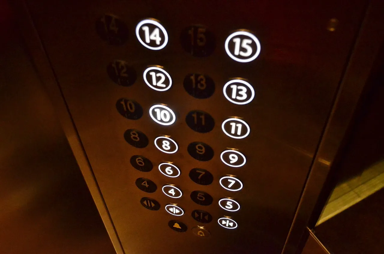 elevator 358249 1280