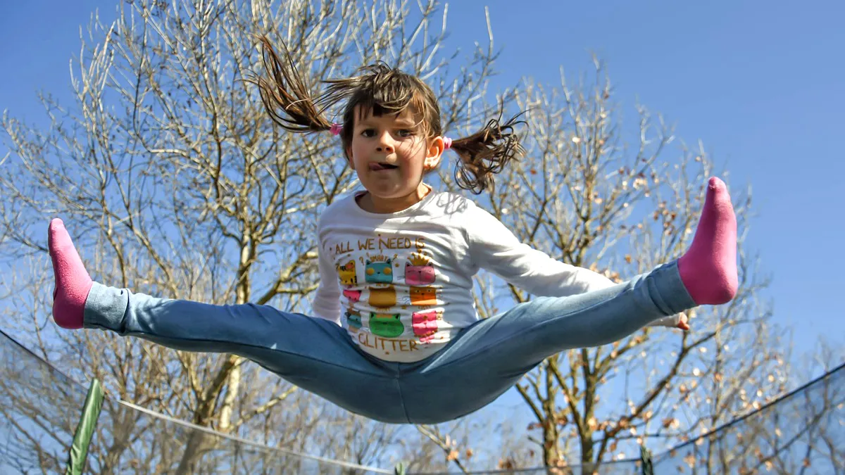 happy kid 2117976 1280