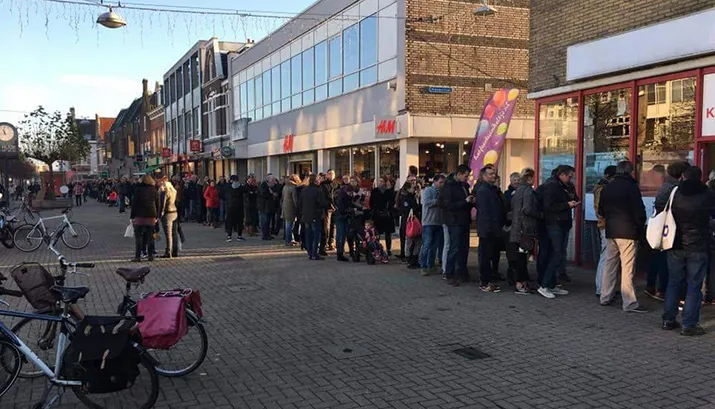 in de file voor velsertunnel run 715