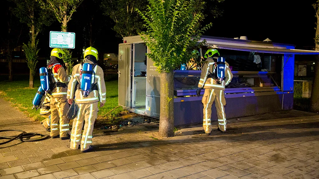 lod4aduneuwkr231l5lf6vmk4 brand bij de visstek aan de planetenweg in ijmuiden 2