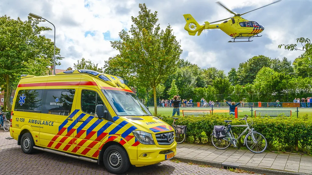 mfwss00vbqi2ylfh6crh1f04l 20140819traumaheli 14