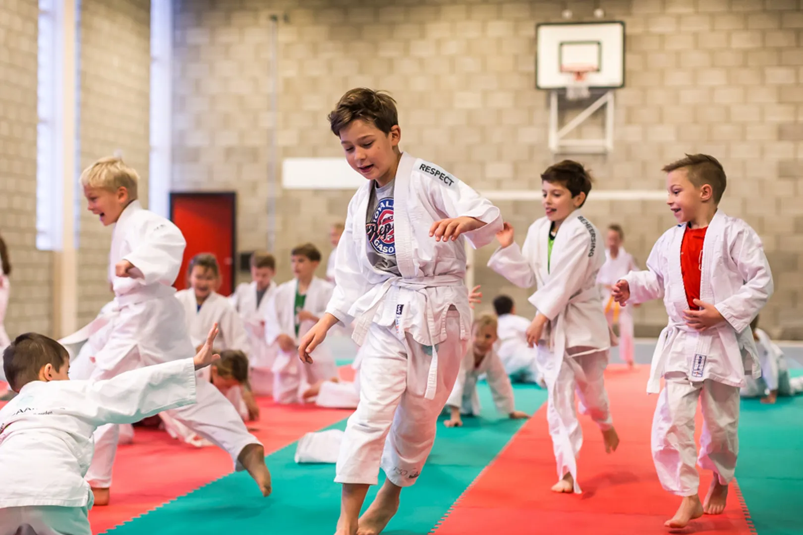 schooljudo in beweging rennen 1920x1080