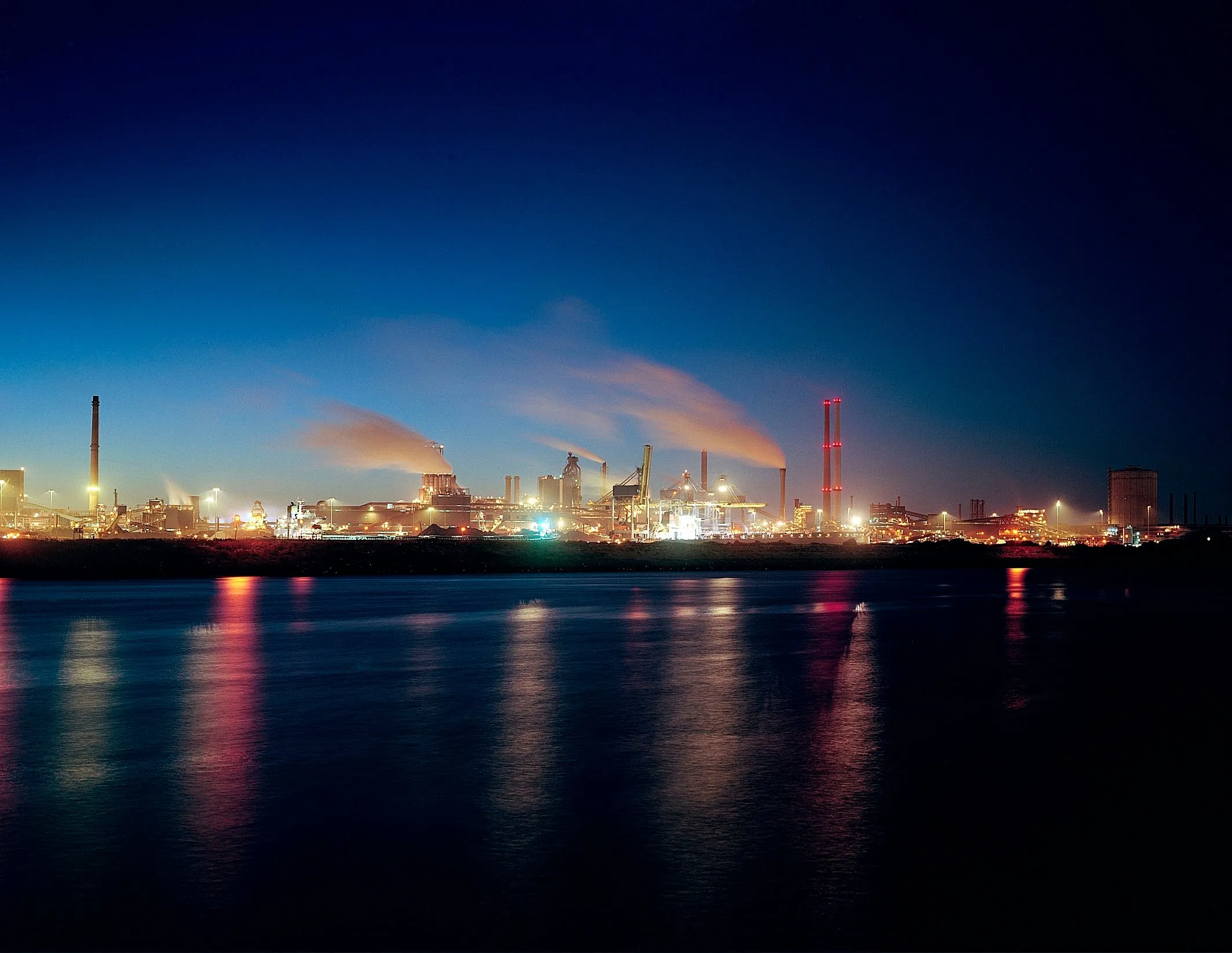 skyline bij nacht 2 2