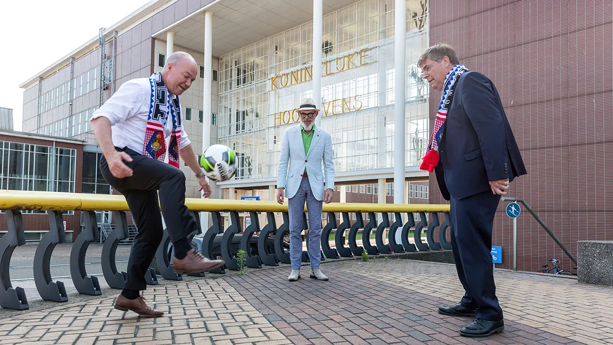 telstar 2415 19062017 banner