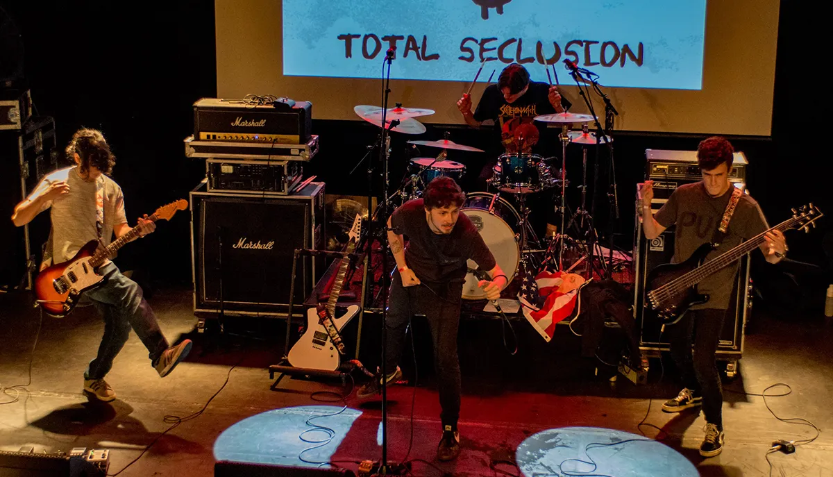 total seclusion door peter van heun banner