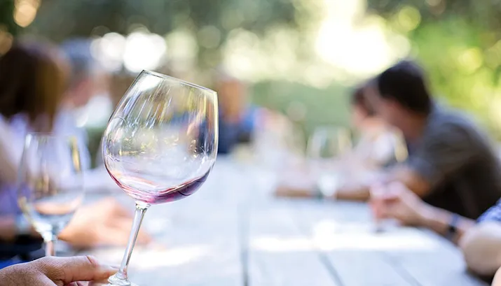 wineglass 553467 960 720 pixabay