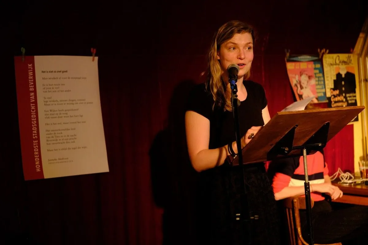 stadsdichterverkziezingen in camille met fransje boot