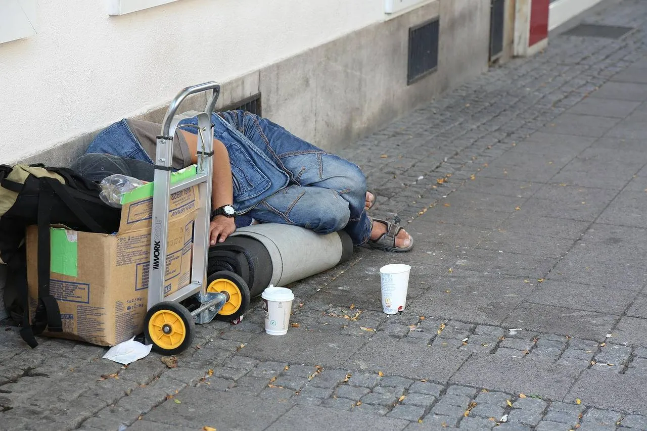 homeless-4772990_1280