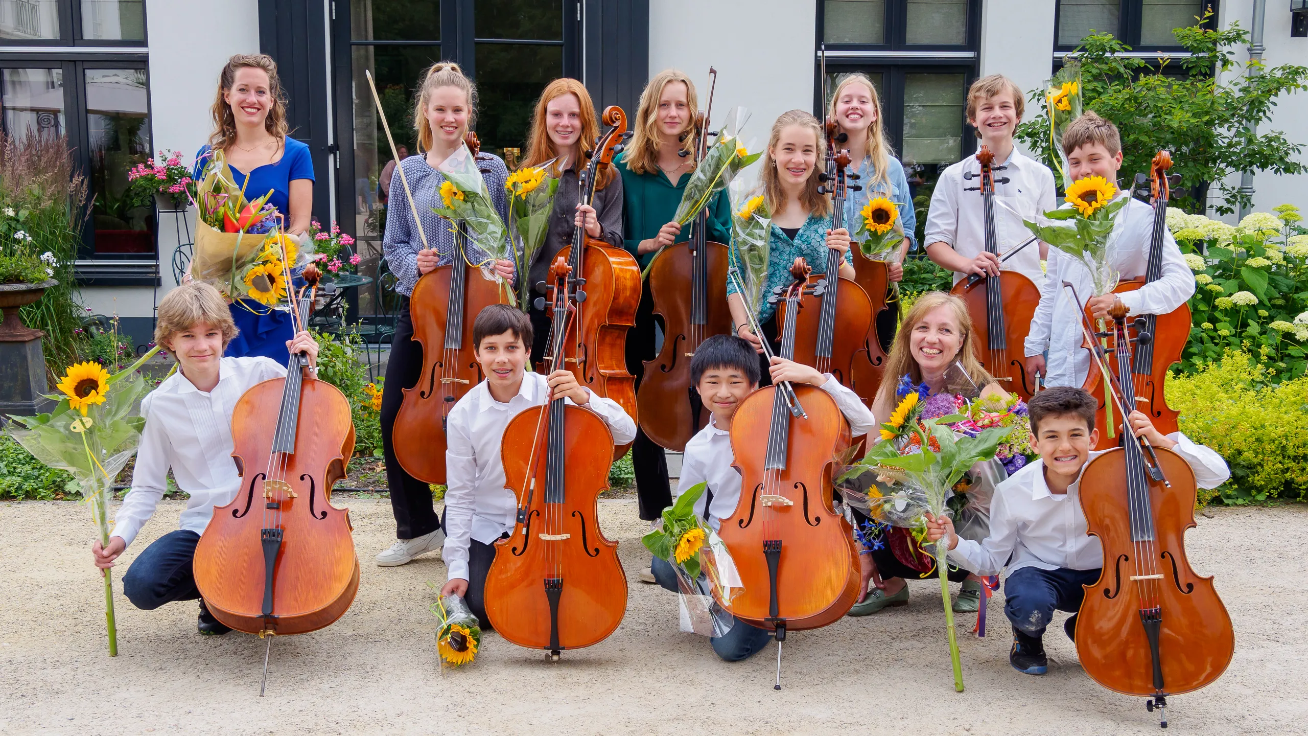 210711 de celloclub optreden fleurage residence bloemendaal p7112090