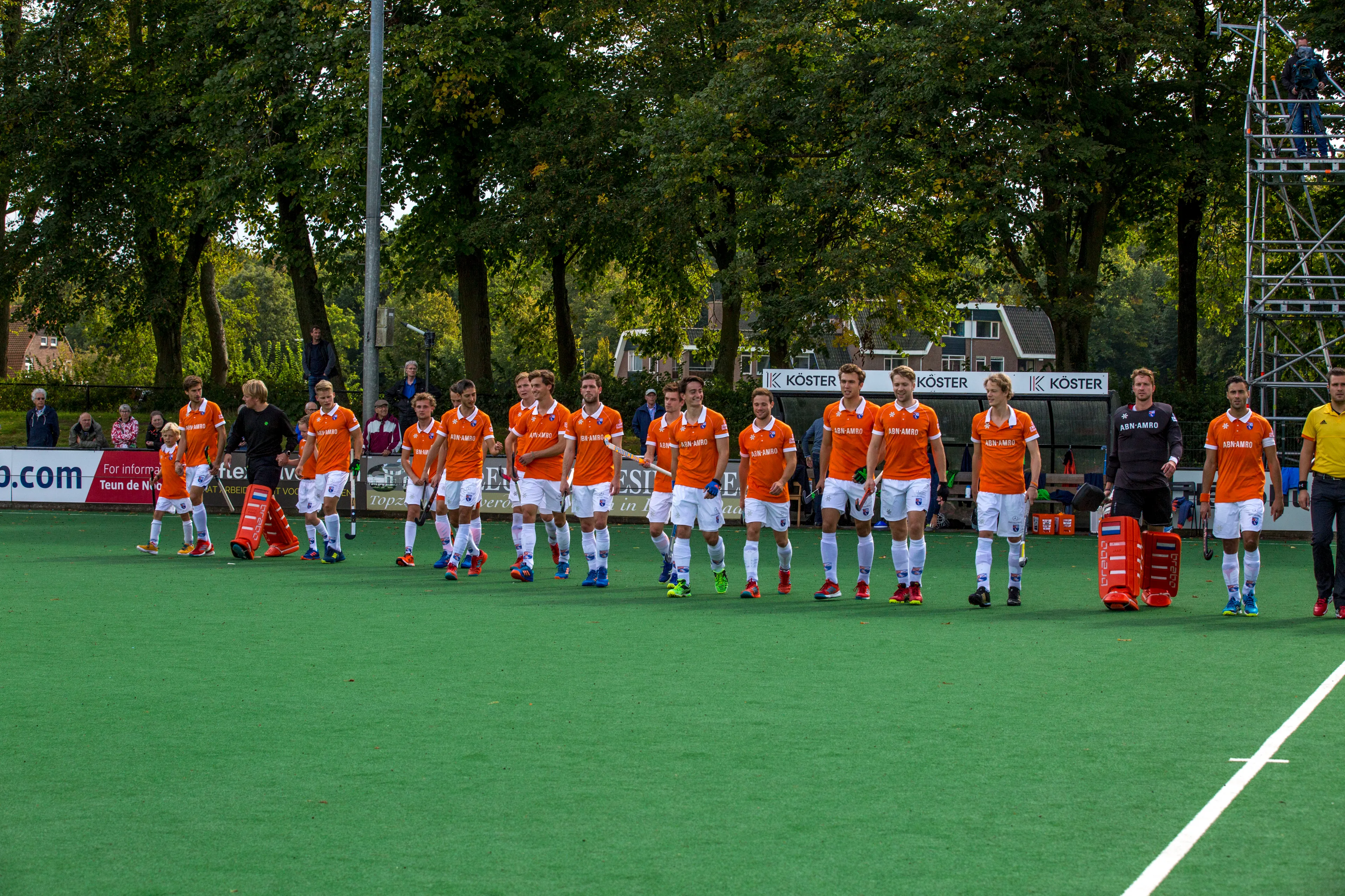 line up